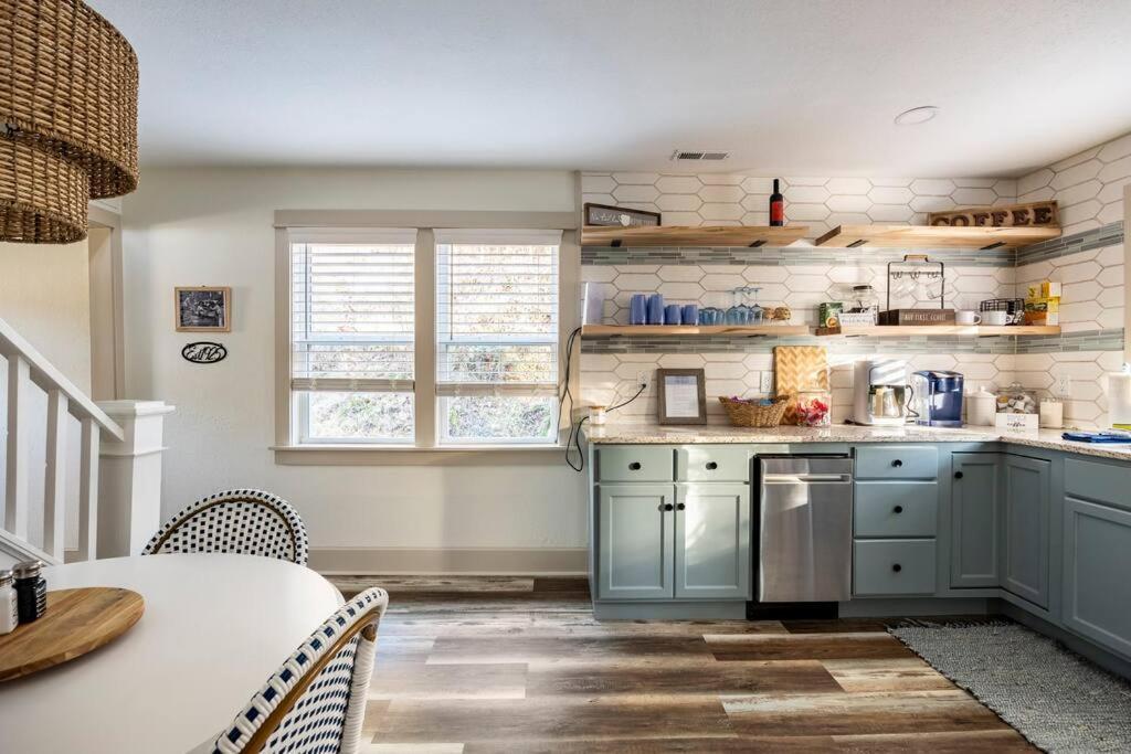 Riverside Relaxer W/Hot Tub+Fire Pit +Wifi & View Franklin Exterior photo