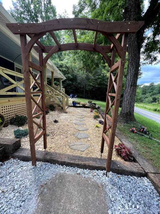 Riverside Relaxer W/Hot Tub+Fire Pit +Wifi & View Franklin Exterior photo