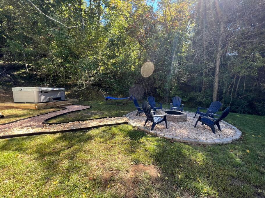 Riverside Relaxer W/Hot Tub+Fire Pit +Wifi & View Franklin Exterior photo