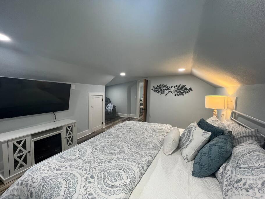 Riverside Relaxer W/Hot Tub+Fire Pit +Wifi & View Franklin Exterior photo
